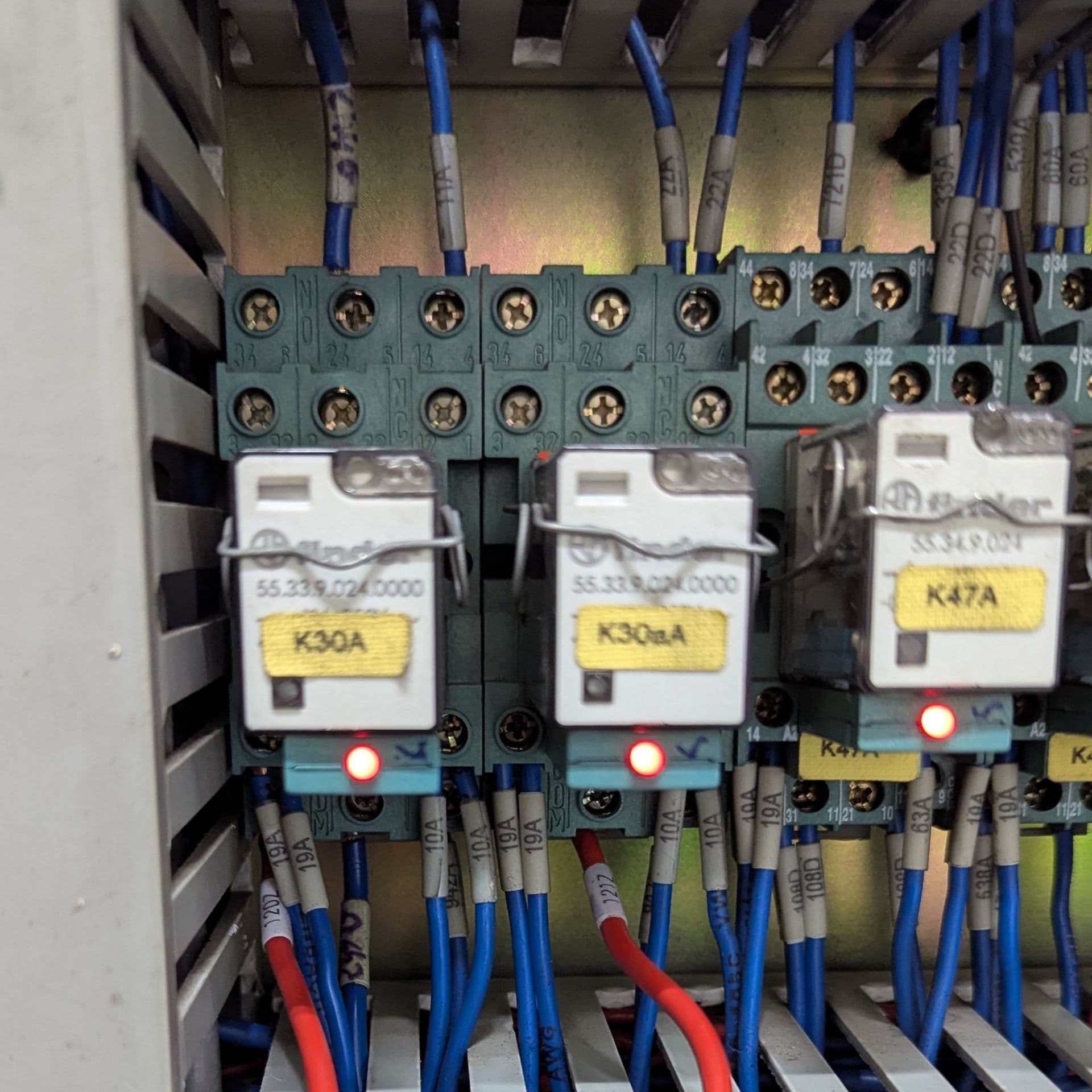 Relay often cannot be reset Lisec insulating glass